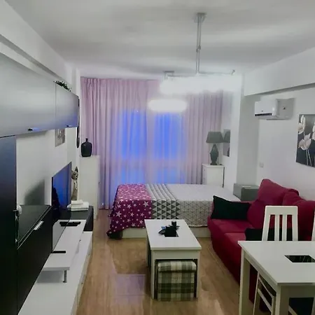 Estudio En El Centro De Nerja Buitenkant foto